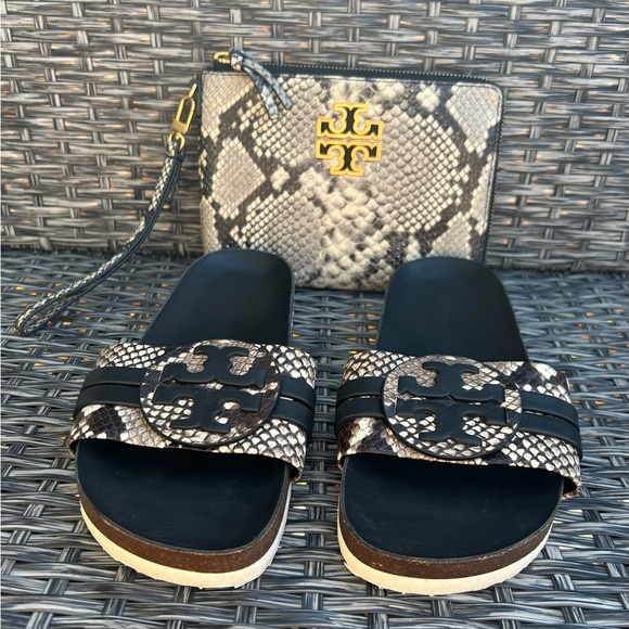 Tory Burch Britten Large zip pouch and
Leigh Anatomic Slide Sandals 7.5 - Picture 2 of 11